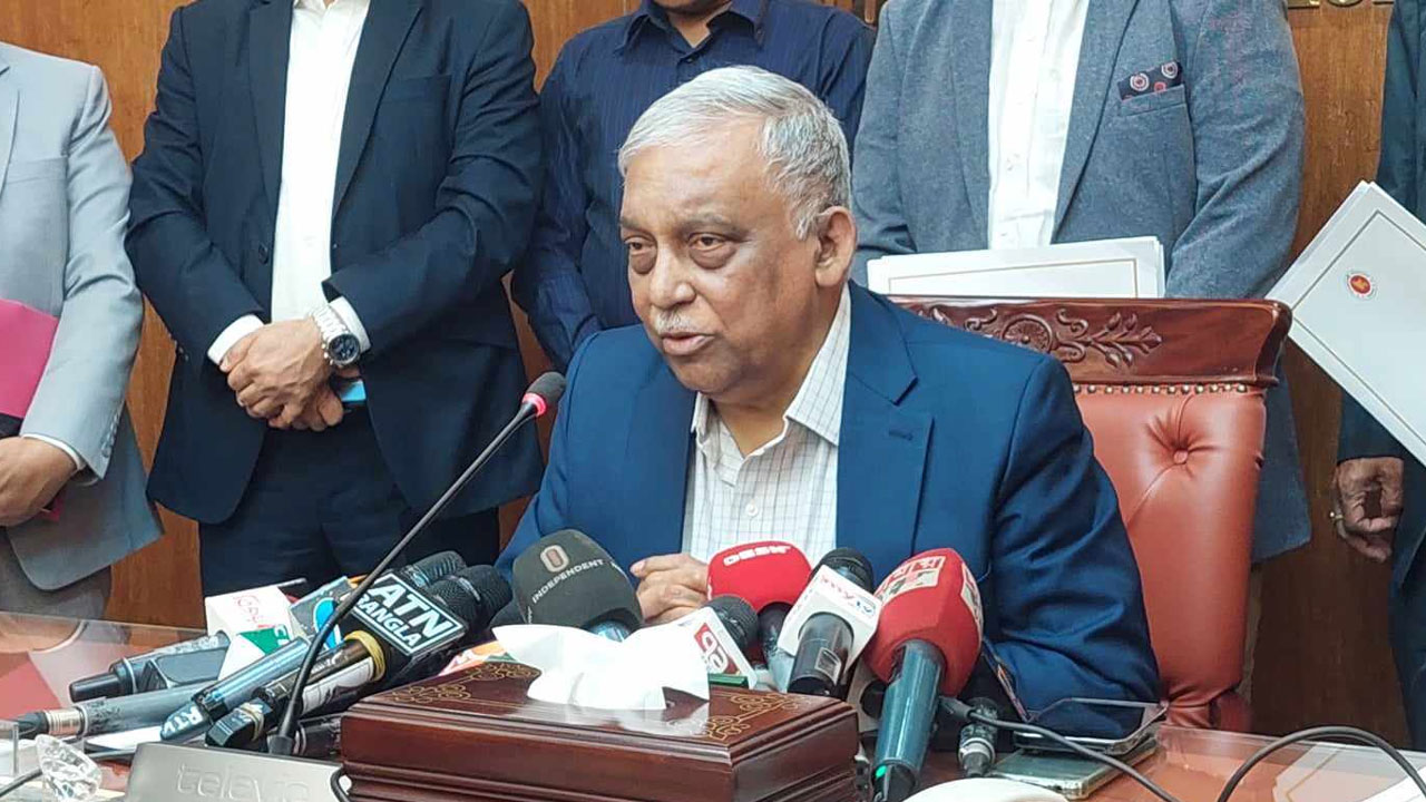 পরিস্থিতি পুরোপুরি স্বাভাবিক হলে কারফিউ তুলে নেওয়া হবে: স্বরাষ্ট্রমন্ত্রী